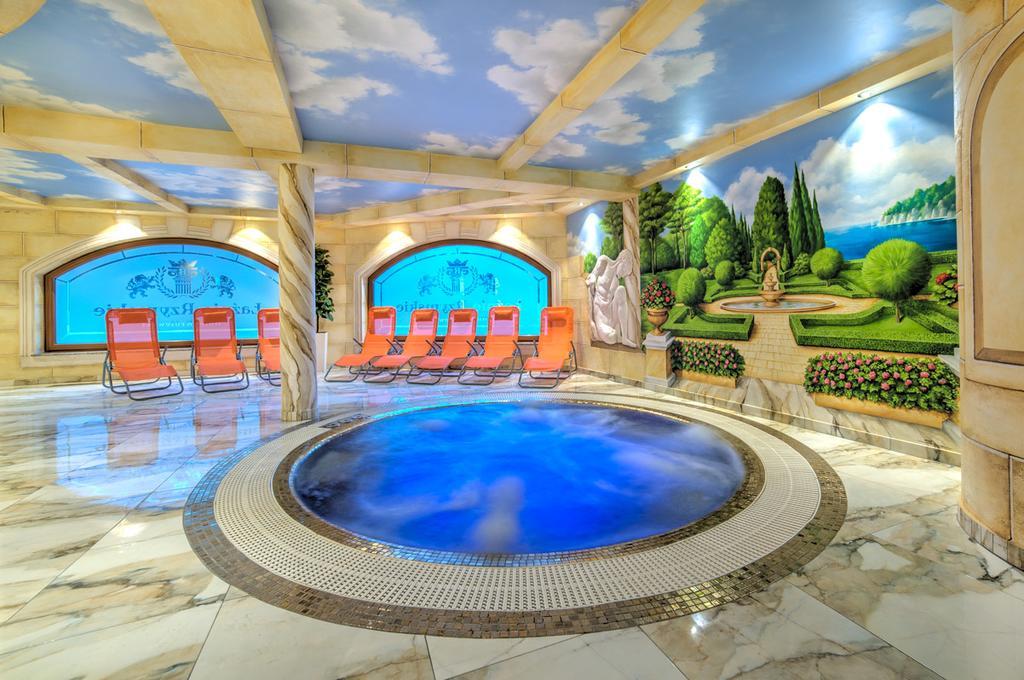 Hotel Krolewski Janów Lubelski Extérieur photo