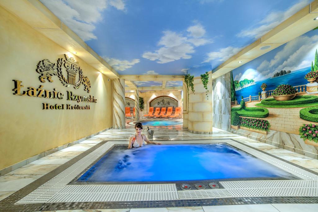 Hotel Krolewski Janów Lubelski Extérieur photo