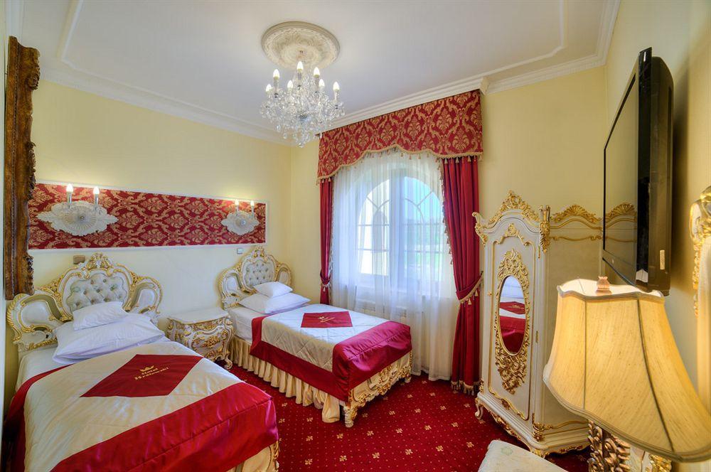 Hotel Krolewski Janów Lubelski Extérieur photo