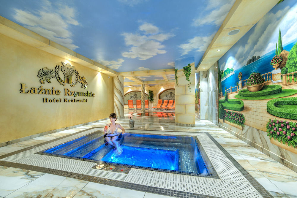 Hotel Krolewski Janów Lubelski Extérieur photo